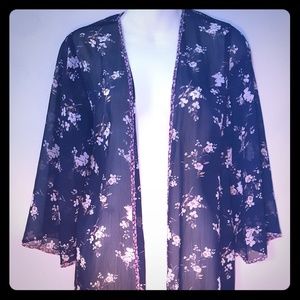 🆓️🍁🌴Xhilaration navy floral coverup, housecoat